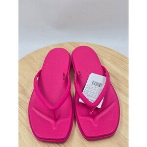 NWT CROCS Miami Flip Flop Sandal Womens Sz 9